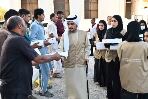 توزيع وجبات افطار رمضان في رأس الخيمة