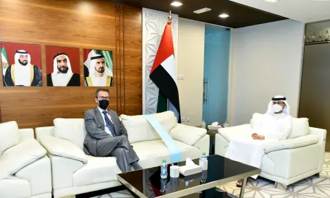 معالي سهيل المزروعي يستقبل سعادة أنطونيو الفاريز بارتي سفير مملكة إسبانيا لدى الدولة.