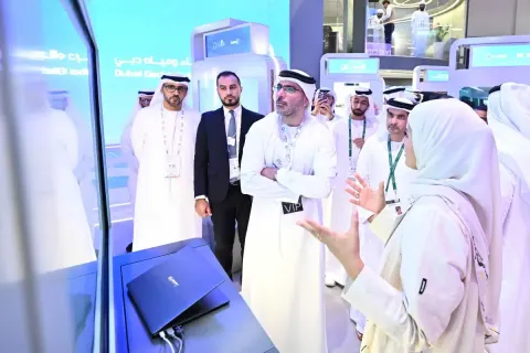 رخصة تشغيل محطات شحن المركبات الكهربائية المستقلة في دبي