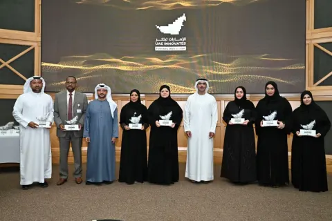 الامارات تبتكر 2025