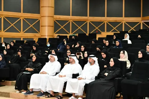 يوم المرأة الاماراتية 2022
