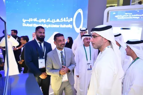 رخصة تشغيل محطات شحن المركبات الكهربائية المستقلة في دبي