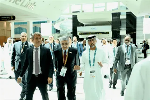 مشاركة وزارة الطاقة والبنية التحتية في معرض العالمي للمرافق