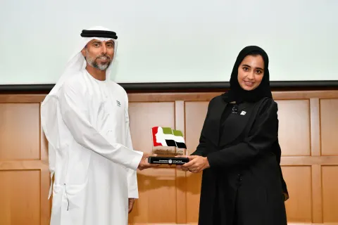 يوم المرأة الاماراتية 2022