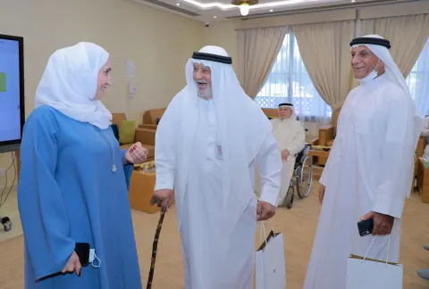 "الطاقة والبنية التحتية" تحتفي بكبار المواطنين بمناسبة اليوم العربي للتطوع