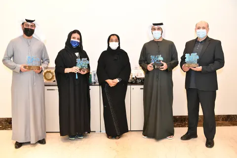 تحدي دبي للياقة 30X30