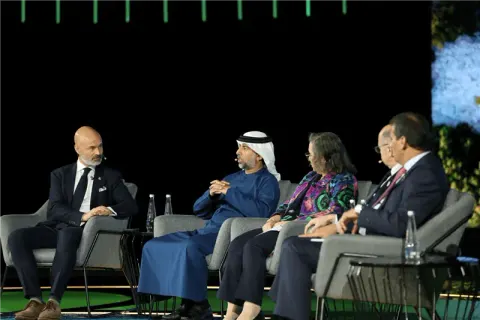 قمة الهيدروجين الأخضر